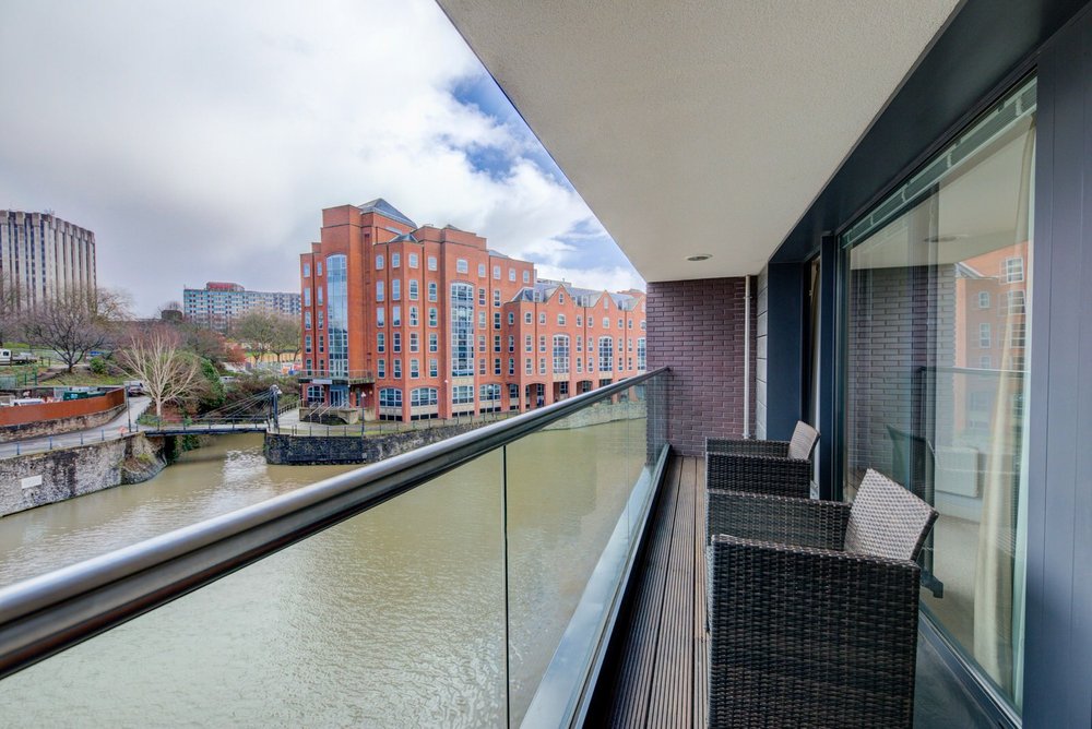  Deluxe 1 Bed Apartment  -  Castle Park  - Gallery -  5