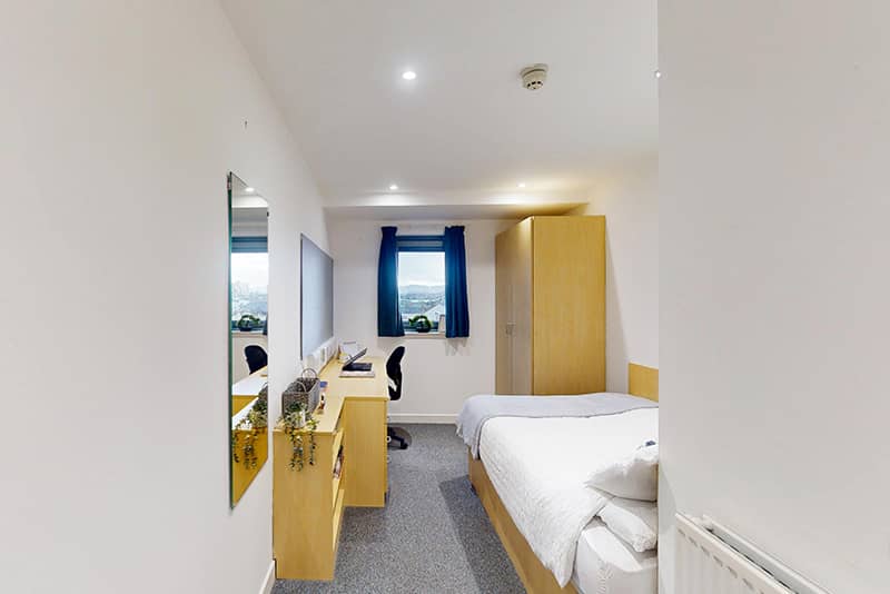  Classic En-Suite  -  Edinburgh College Residence  - Gallery -  2