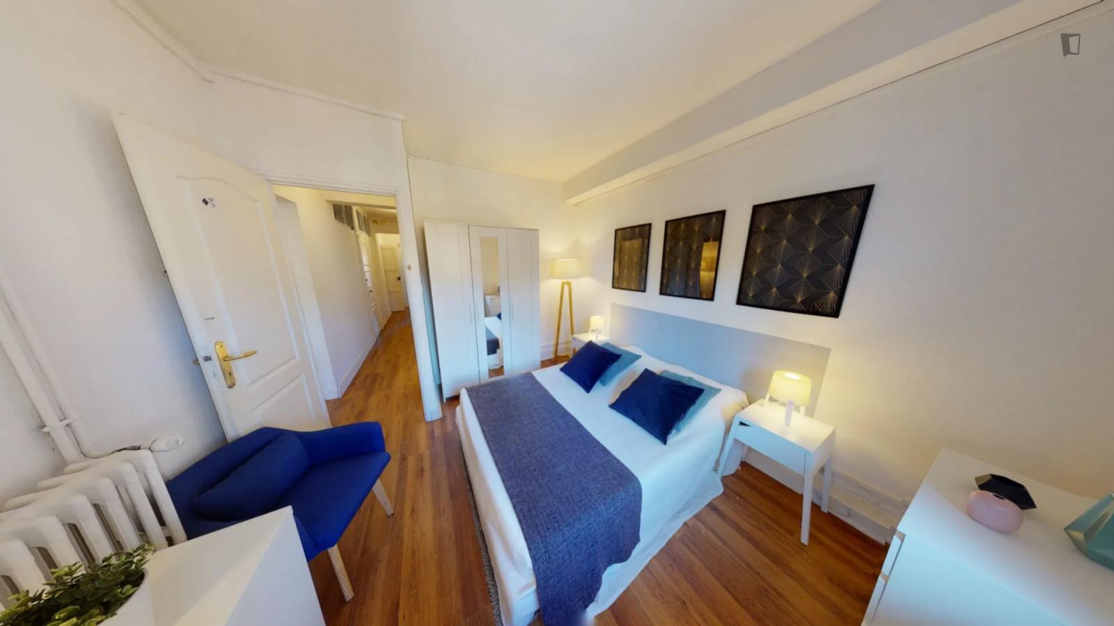  Excellent Double Bedroom Near The Compans-Caffarelli Metro  -  Excellent double bedroom near the Compans-Caffarelli metro  - Gallery -  1