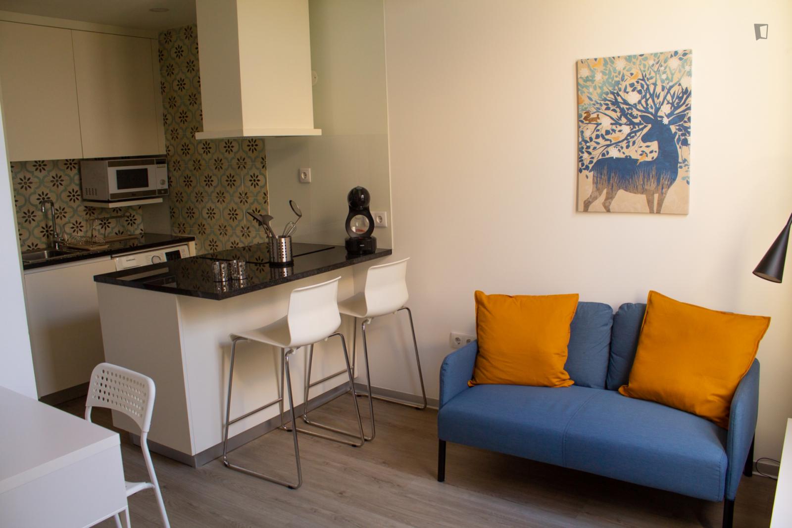  Bright 1-Bedroom House, With An Outdoor Area  -  Bright 1-bedroom house, with an outdoor area  - Gallery -  1