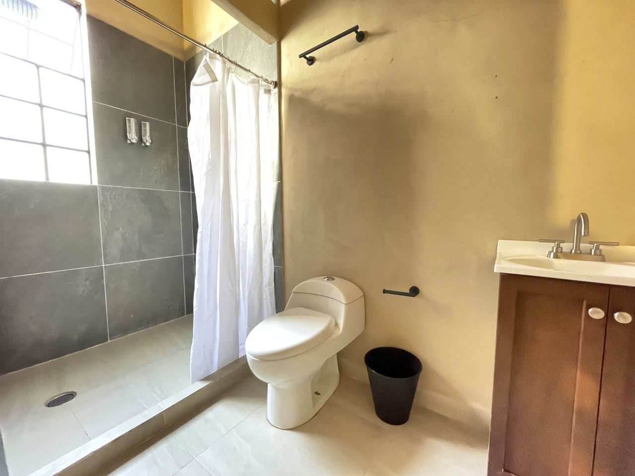 Suite Room - 3