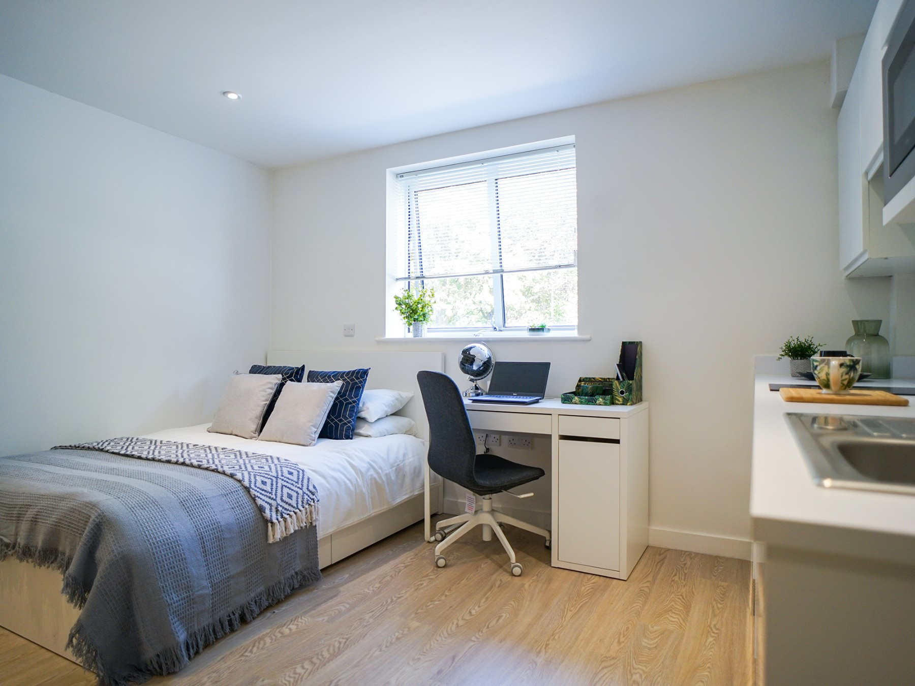  Studio  -  Orme House  - Gallery -  8