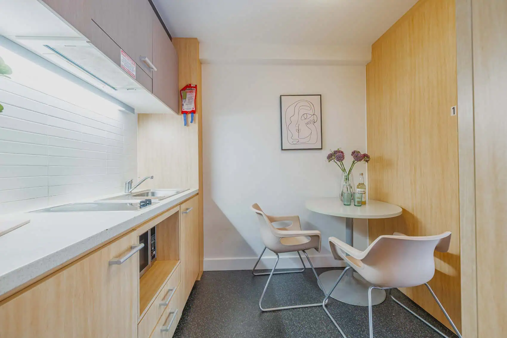 2 Bedroom Apartment - Dwell Village Melbourne City - Gallery - 6