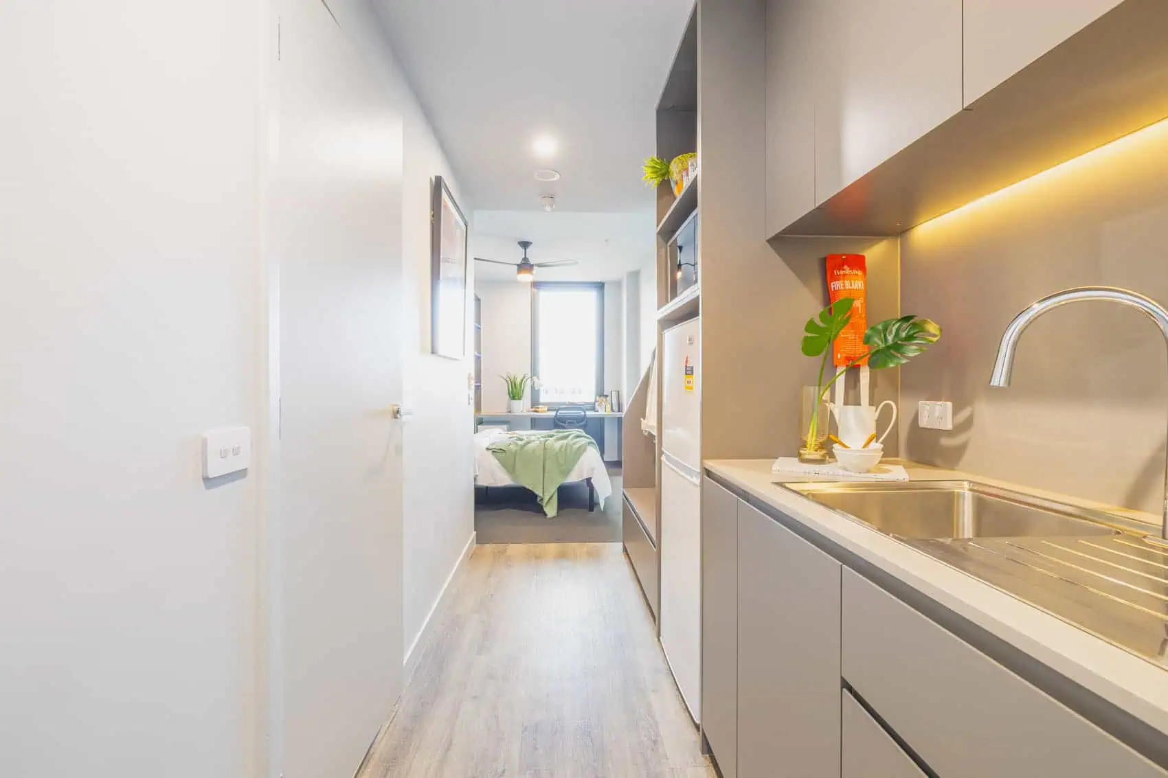 1 Bedroom Studio Deluxe - Dwell Village Melbourne City - Gallery - 7