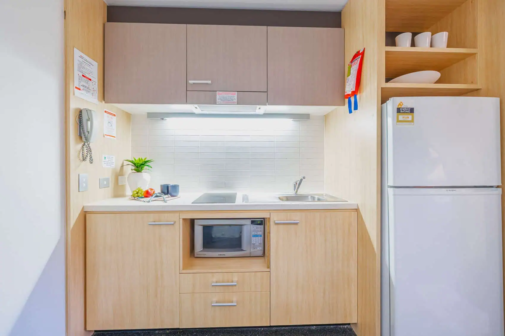 2 Bedroom Studio With Balcony - Dwell Village Melbourne City - Gallery - 2