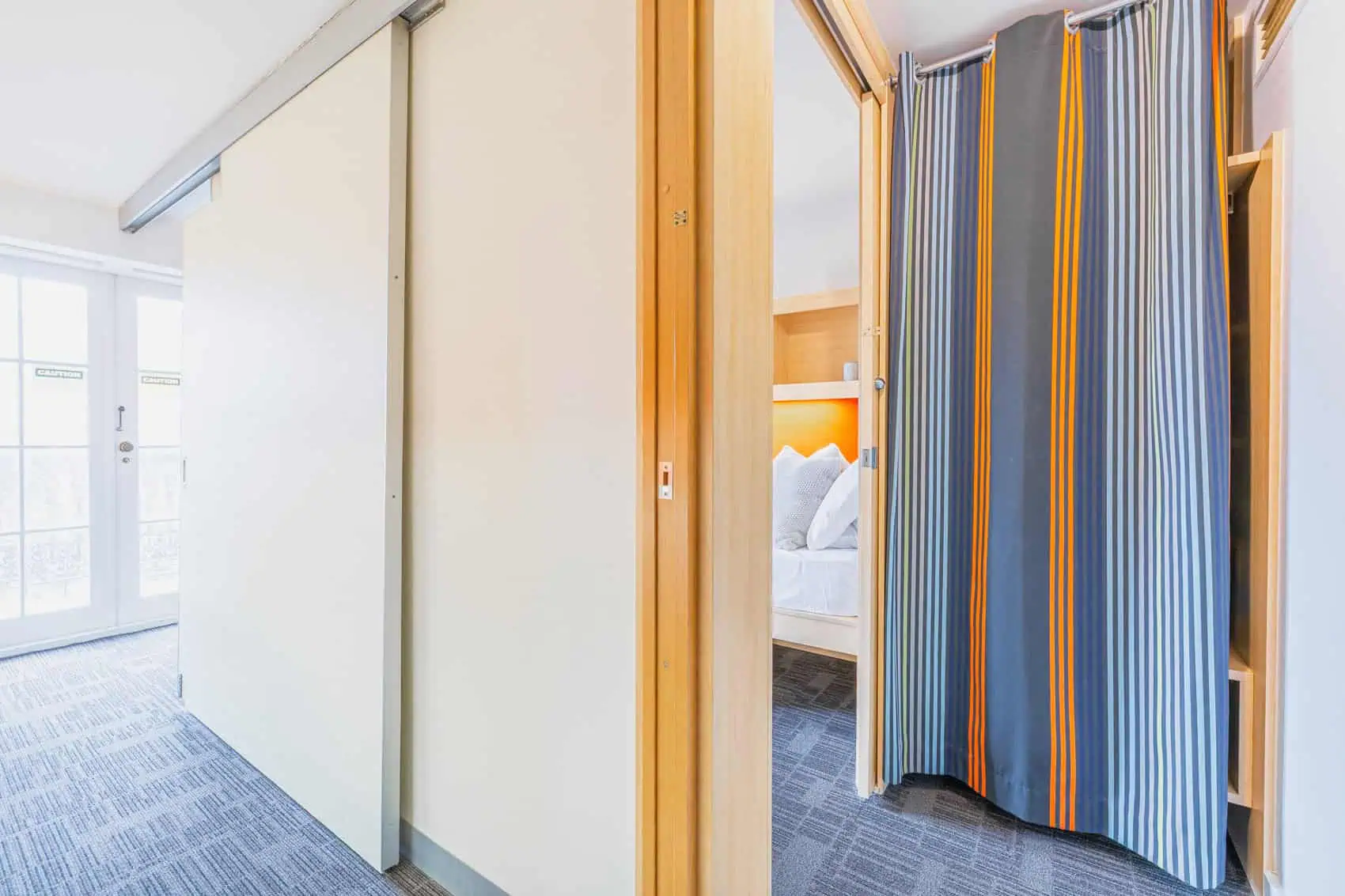 2 Bedroom Studio With Balcony - Dwell Village Melbourne City - Gallery - 5