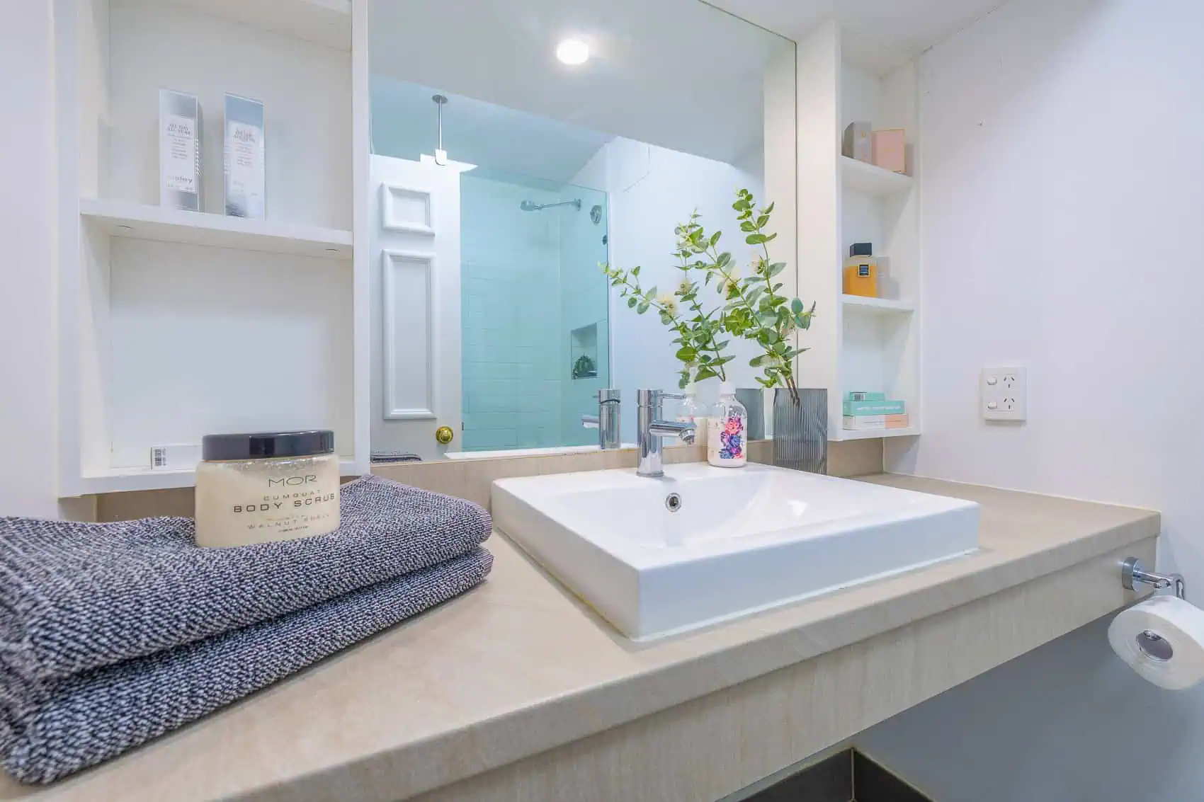  2 Bedroom Studio  -  Dwell Village Melbourne City  - Gallery -  9