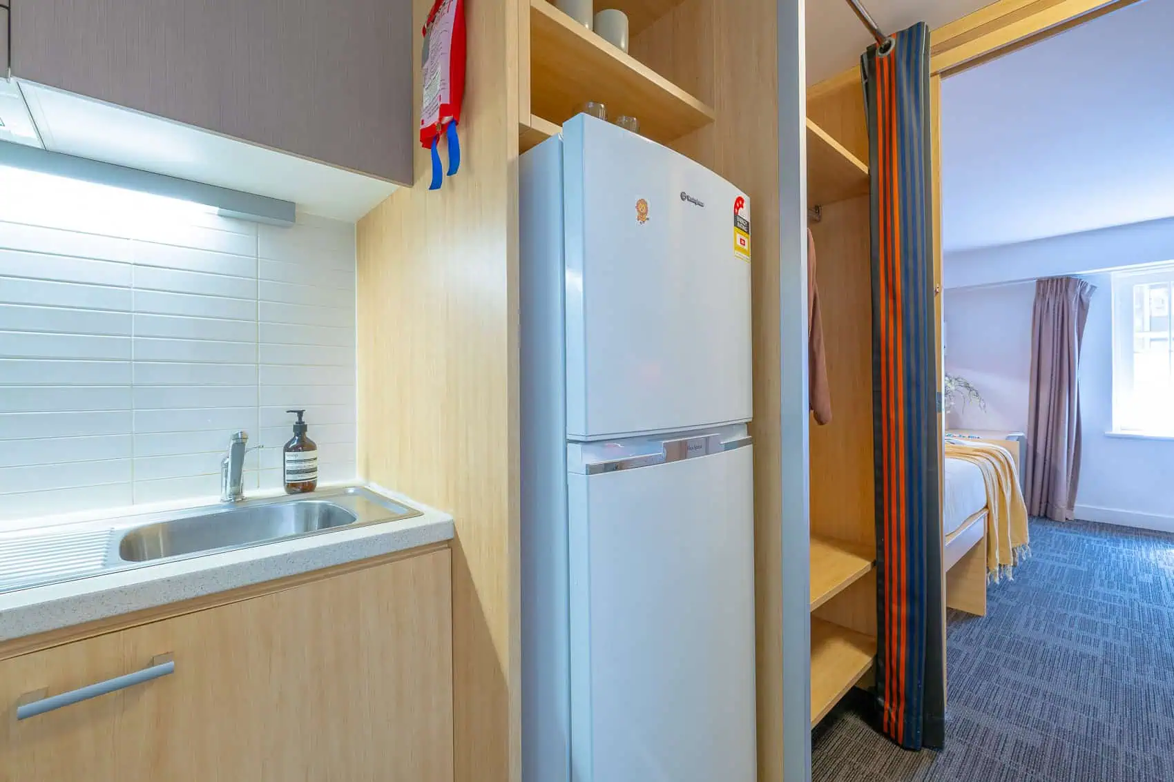  2 Bedroom Studio  -  Dwell Village Melbourne City  - Gallery -  4