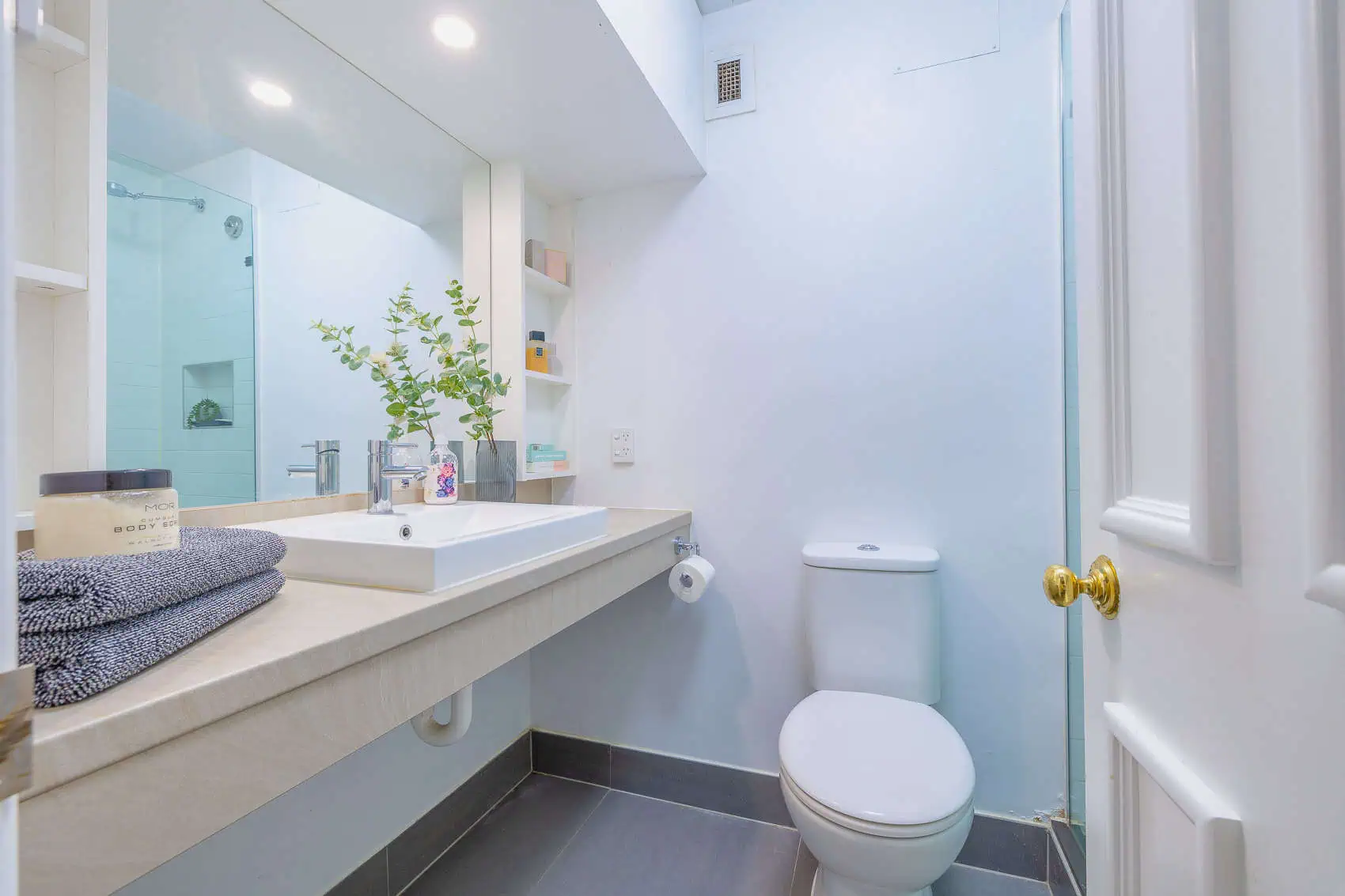  2 Bedroom Studio  -  Dwell Village Melbourne City  - Gallery -  8