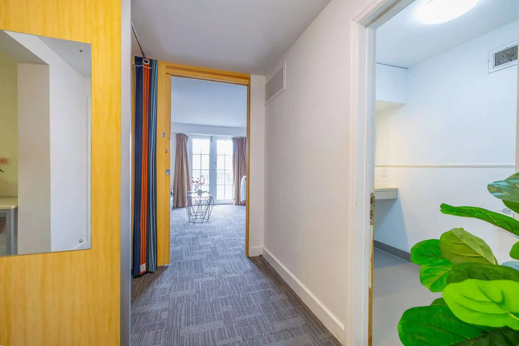  3 Bedroom Apartment Large  -  Dwell Village Melbourne City  - Gallery -  7