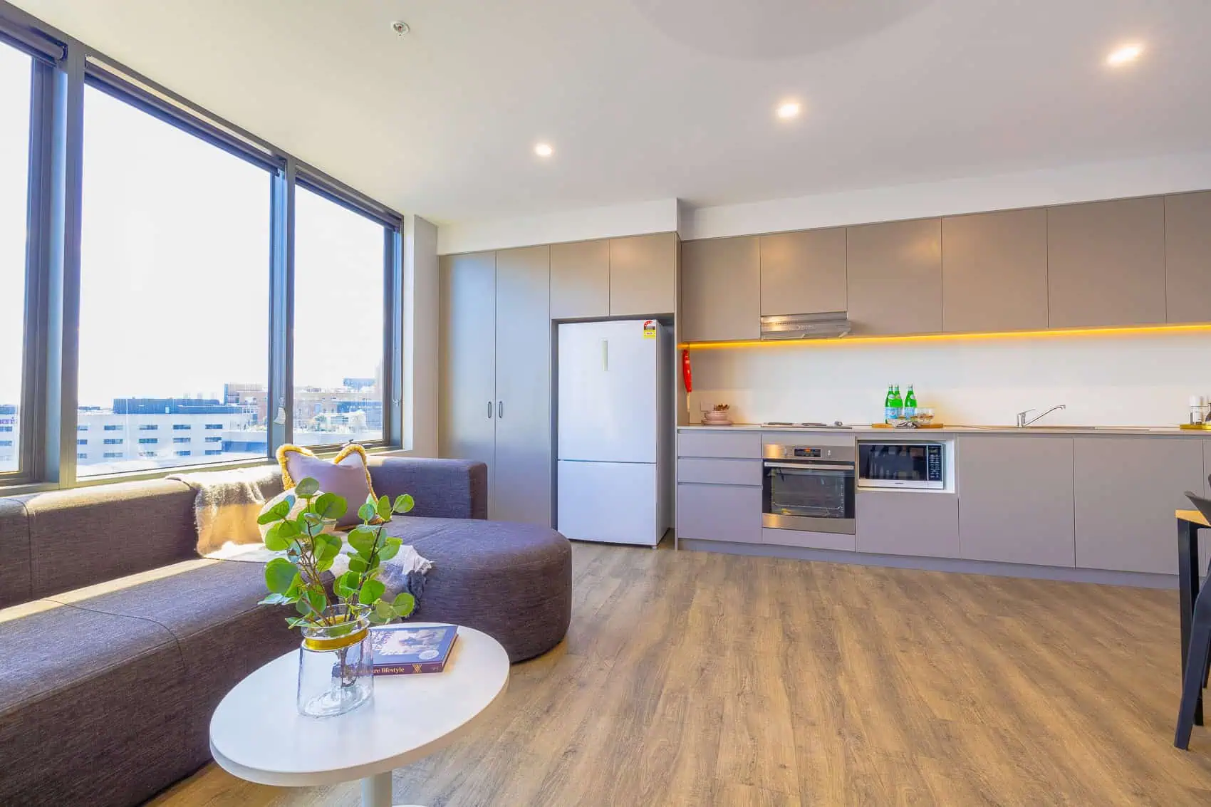4 Bedroom Apartment Deluxe - Dwell Village Melbourne City - Gallery - 11