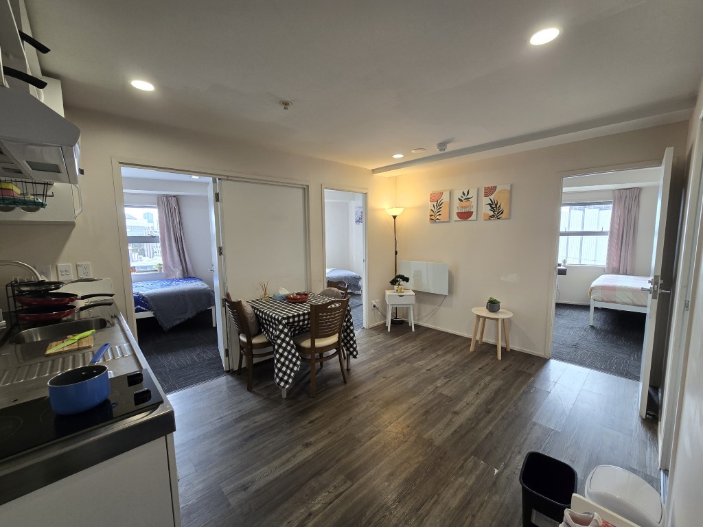  3-Bedroom Apartment With 2 Bathrooms - Whole Unit  -  Empire Apartments  - Gallery -  3