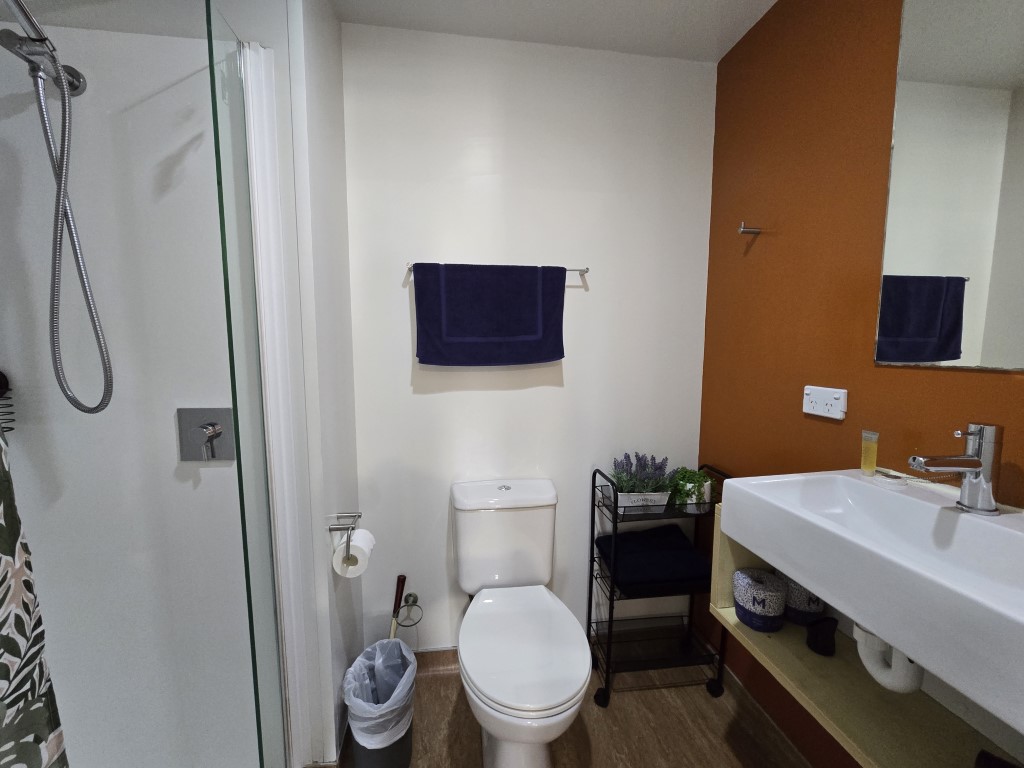  3-Bedroom Apartment With 2 Bathrooms - Standard Private Room  -  Empire Apartments  - Gallery -  17