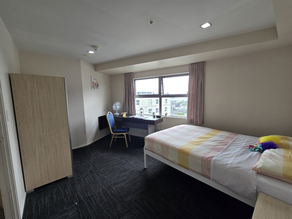  3-Bedroom Apartment With 2 Bathrooms - Big Private Room  -  Empire Apartments  - Gallery -  13