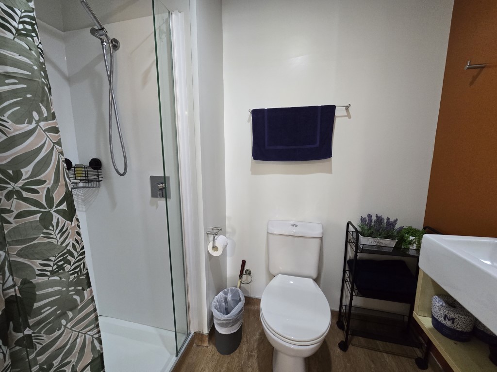  3-Bedroom Apartment With 2 Bathrooms - Big Private Room  -  Empire Apartments  - Gallery -  18