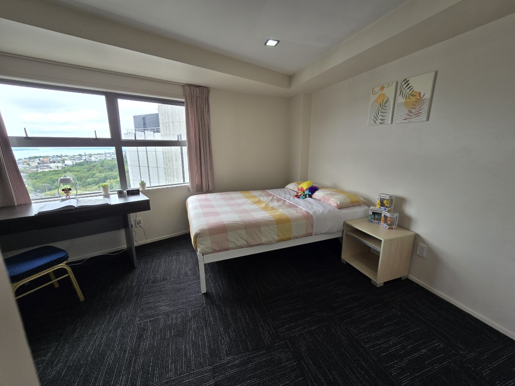  3-Bedroom Apartment With 2 Bathrooms - Big Private Room  -  Empire Apartments  - Gallery -  8