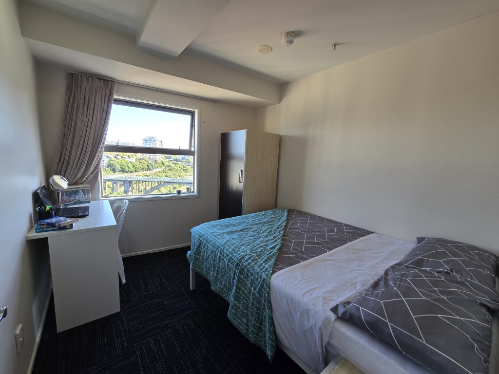  3-Bedroom Apartment With 1 Bathrooms - Whole Unit  -  Empire Apartments  - Gallery -  13