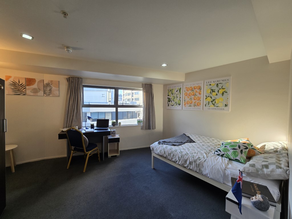  Studio Apartment  -  Empire Apartments  - Gallery -  1