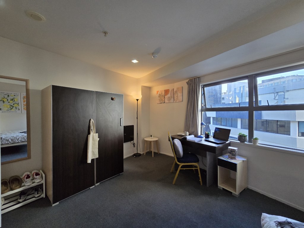  Studio Apartment  -  Empire Apartments  - Gallery -  9