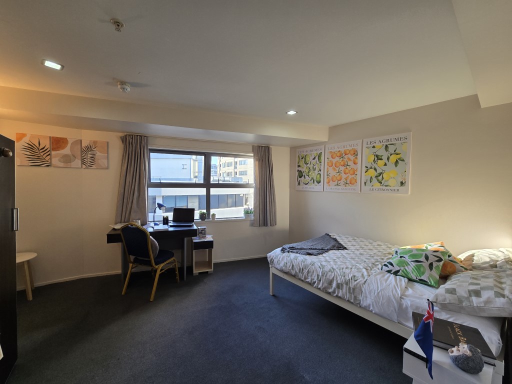  Studio Apartment  -  Empire Apartments  - Gallery -  5