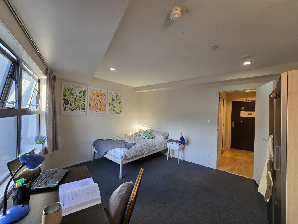  Studio Apartment  -  Empire Apartments  - Gallery -  7