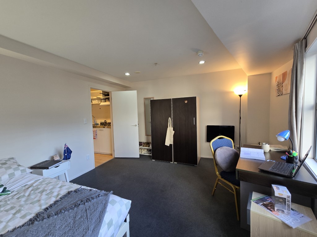  Studio Apartment  -  Empire Apartments  - Gallery -  6