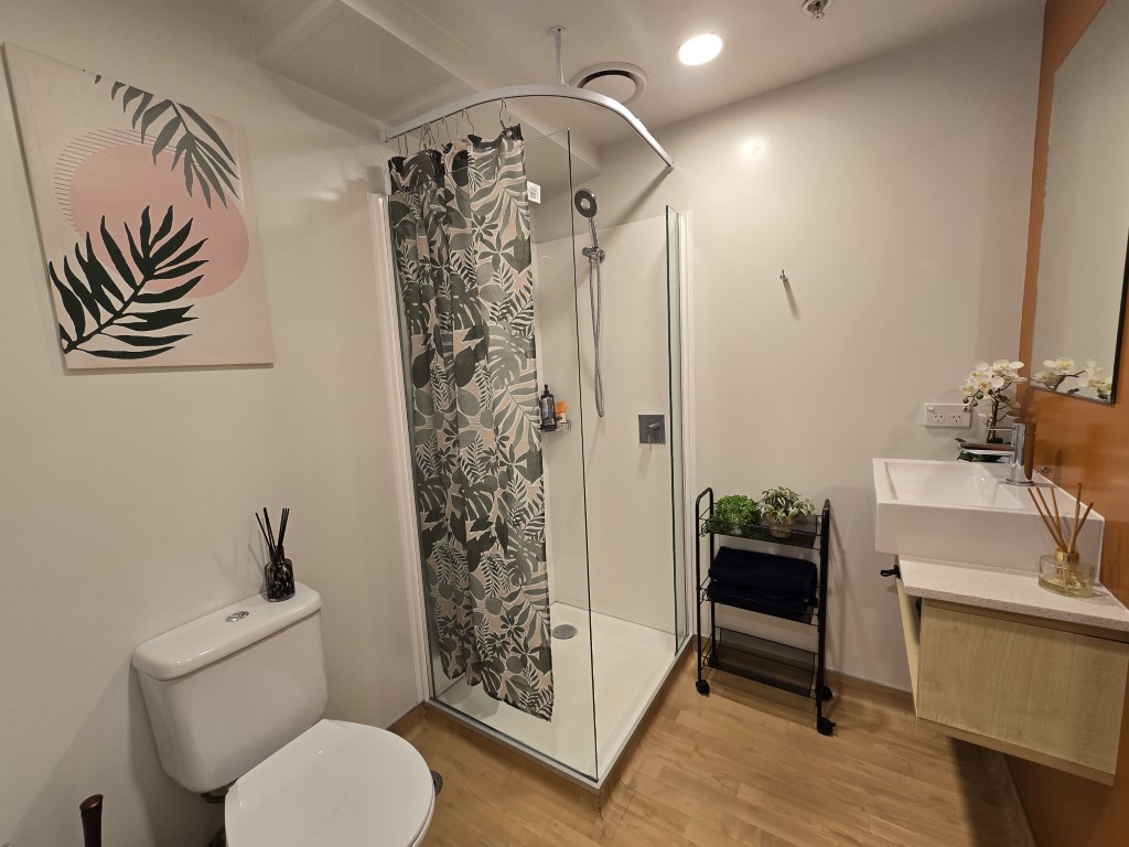  Studio Apartment  -  Empire Apartments  - Gallery -  4