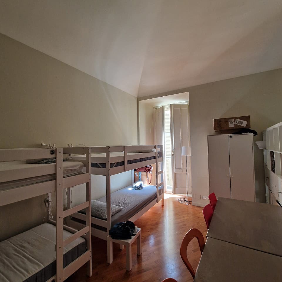 Bed In A 6-Bed Males Only Room - 4