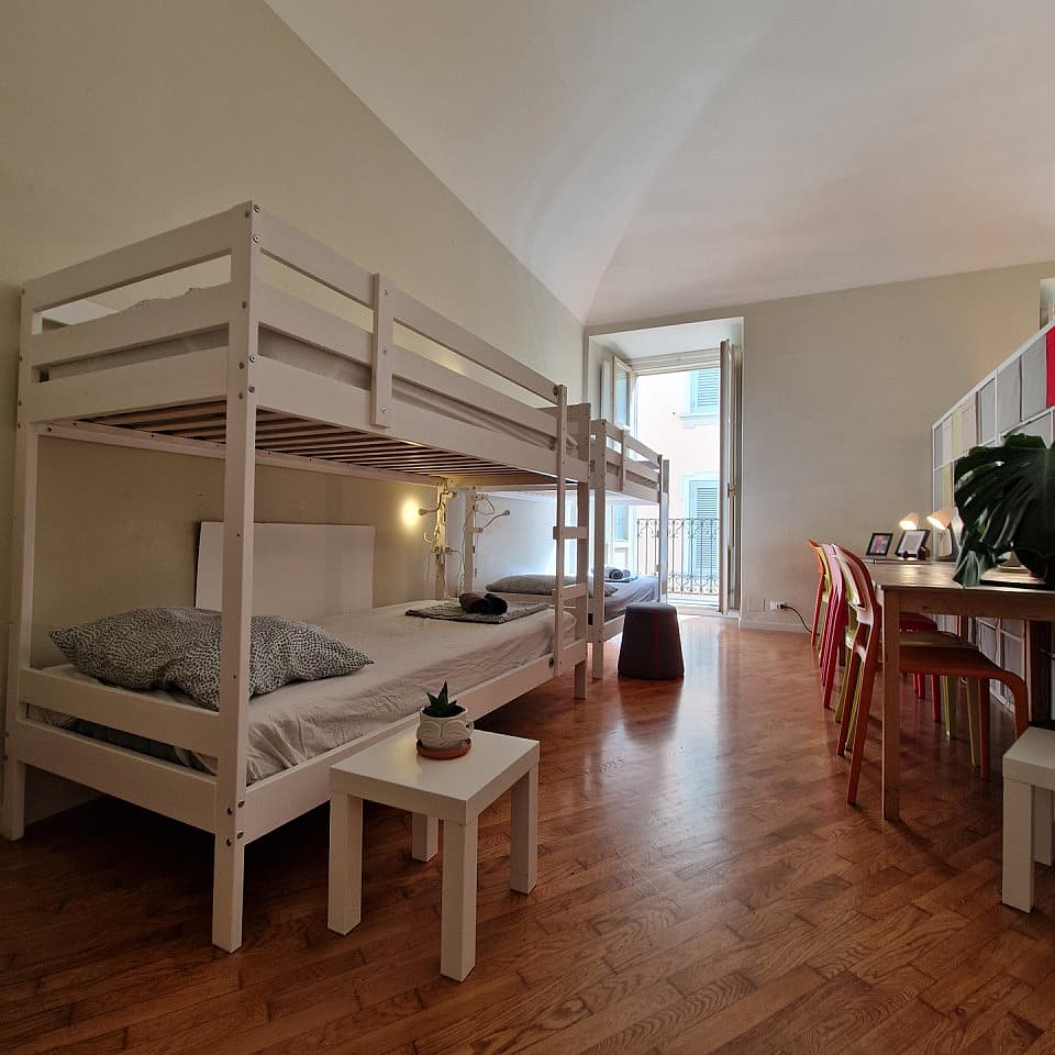 Bed In A 6-Bed Males Only Room - 2