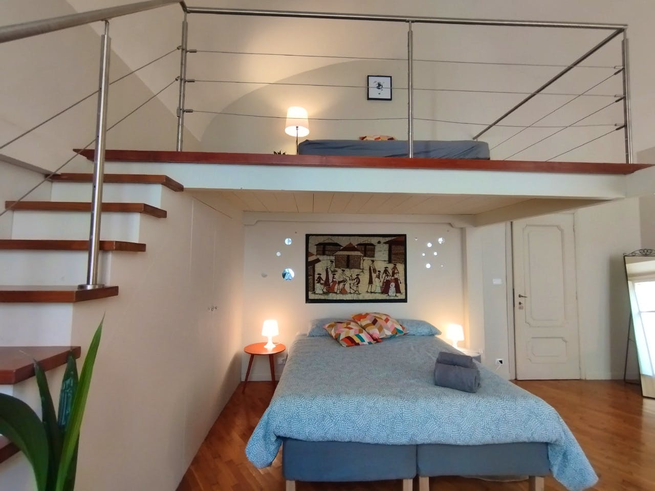 "Urban" Room - 12
