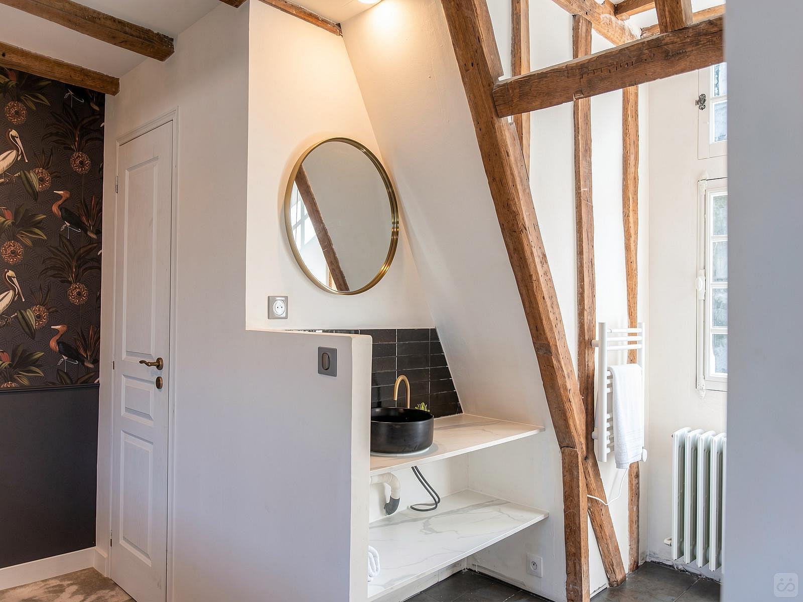 Tyto Alba - Vibrant Co-living Castle with Sunny Outdoor Spaces, Workspaces, and Terrace for Social Gatherings Villa - Gallery - 36