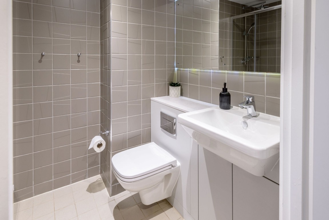 True Apartment - 5 Bed Apartment - True Swansea - Gallery - 4
