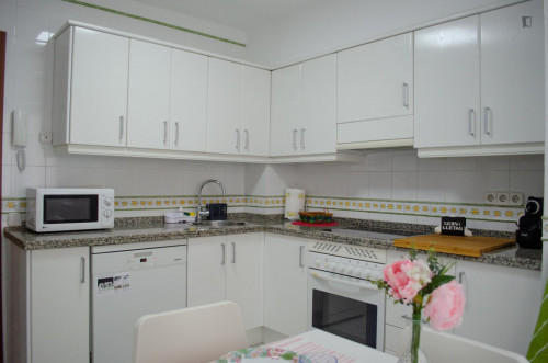 Spacious apartment close to Playa de San Lorenzo - Gallery - 20