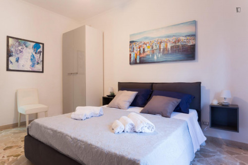 Shiny Superior Apartment close to the beach - Gallery - 12