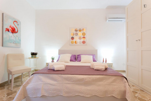 Shiny Superior Apartment close to the beach - Gallery - 15