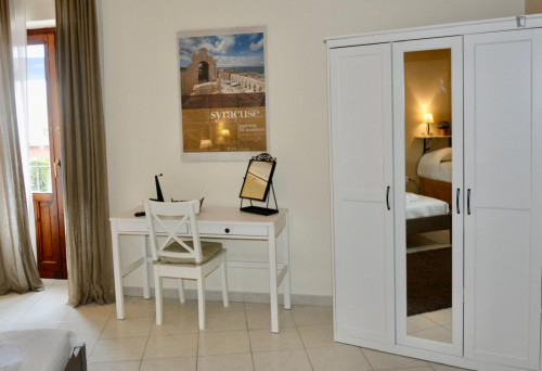 Bright Apartment near the archaeological sites and next to the beach