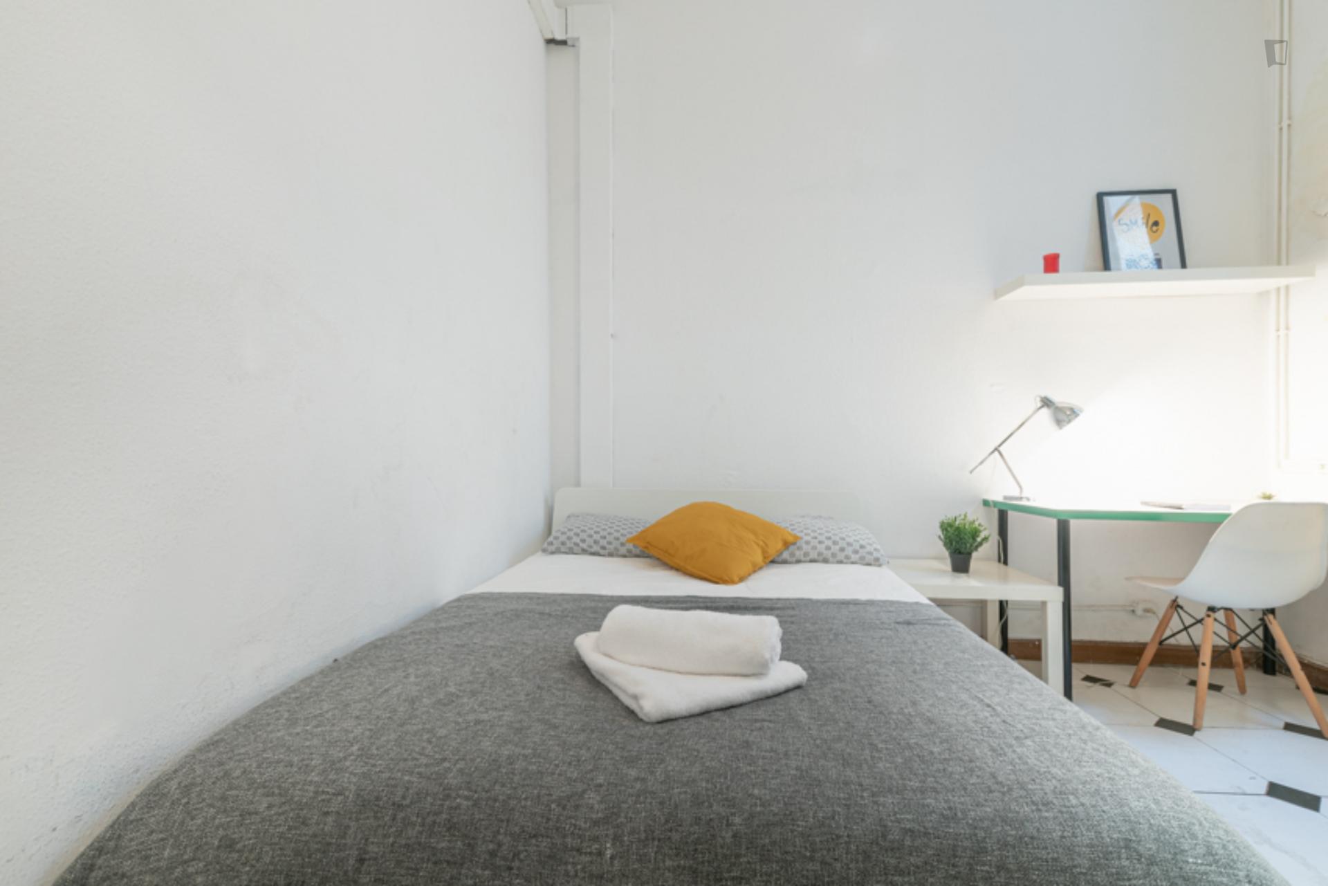  Double Bedroom In 8-Bedroom Apartment  -  Double bedroom in 8-bedroom apartment  - Gallery -  3