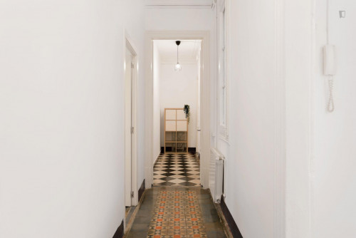 Nice double bedroom in a 5 bedroom apartment  - Gallery -  5