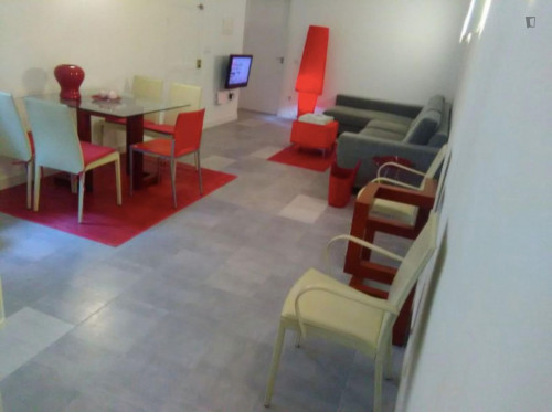COMFY AND MODERN ROOM WITH ALL THE FACILITIES five minutes from the cathedral and the University of La Merced and twelve minutes walk from the streetcar stop to the UCAM and Campus de Espinardo. - Gallery - 2