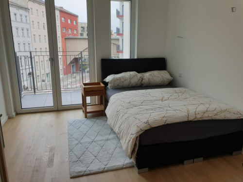 Spacious 2-bedroom apartment with balcony close to Gleisdreieck park  - Gallery -  5