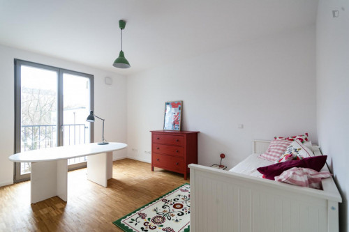Very cool 3-bedroom apartment close to Moritzplatz metro station  - Gallery -  5