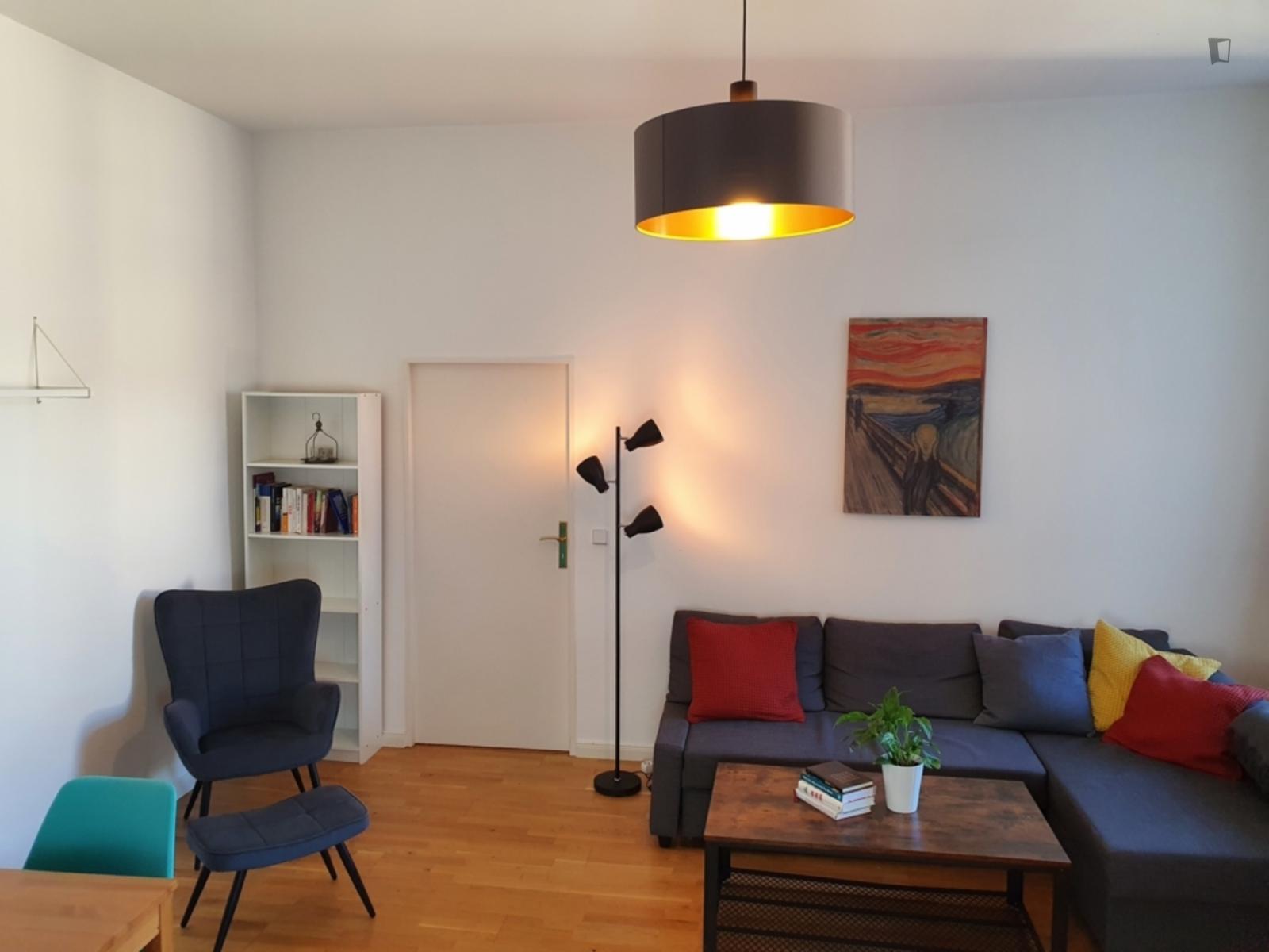  Welcoming 2-Bedroom Apartment Close To Cheruskerpark  -  Welcoming 2-bedroom apartment close to Cheruskerpark  - Gallery -  1