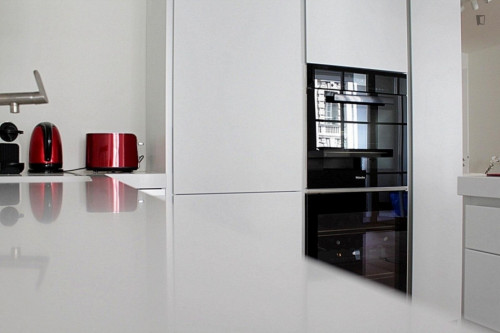 Luminous 2-bedroom apartment with balcony in a quiet street in Mitte