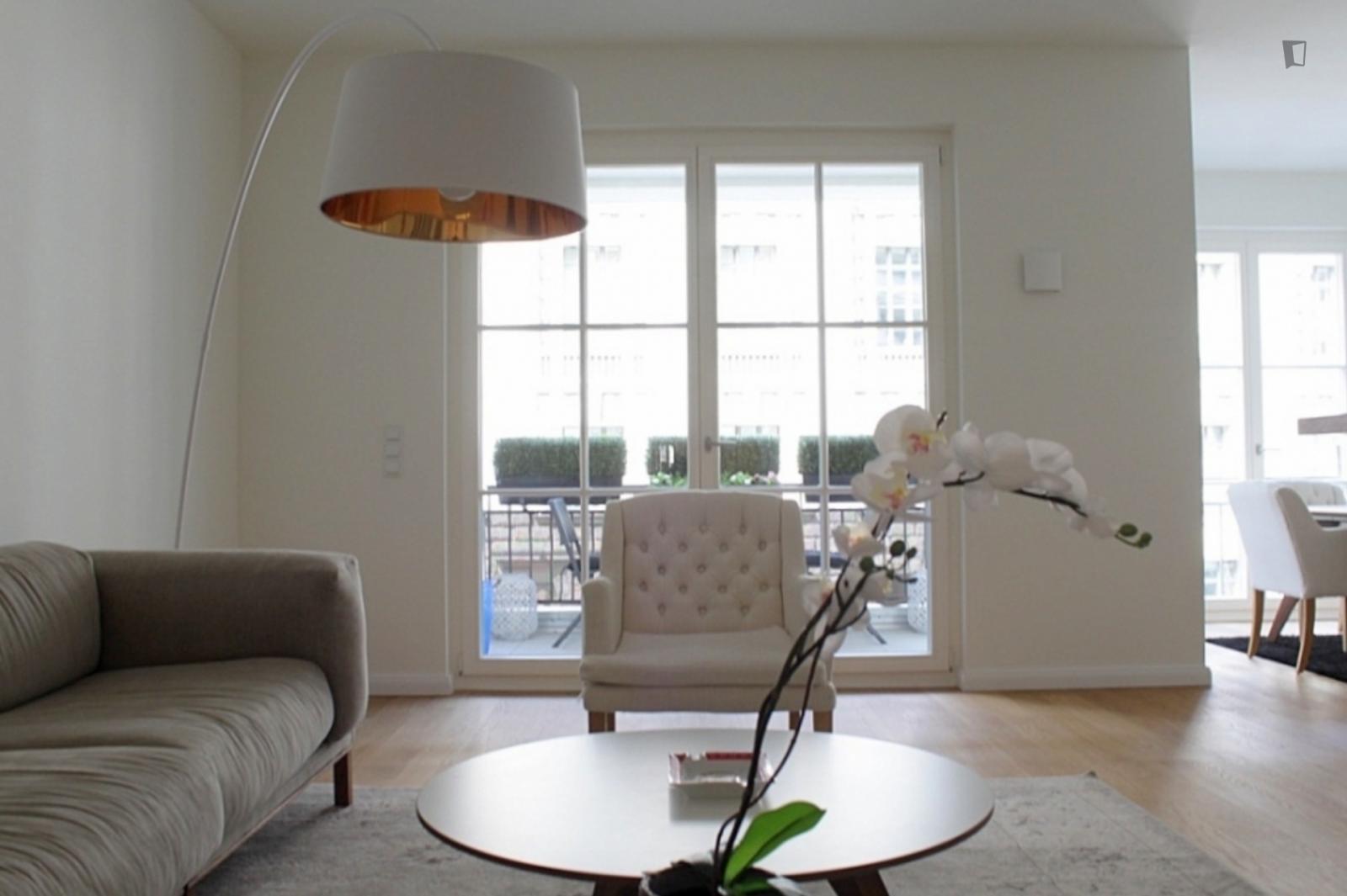  Luminous 2-Bedroom Apartment With Balcony In A Quiet Street In Mitte  -  Luminous 2-bedroom apartment with balcony in a quiet street in Mitte  - Gallery -  1