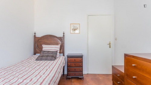 Single Room Lulu