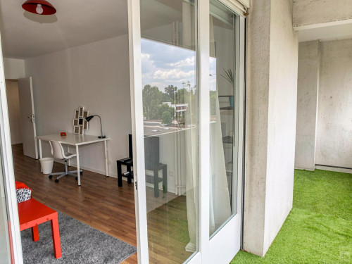 Large apartment ideally located in the student district of Strasbourg