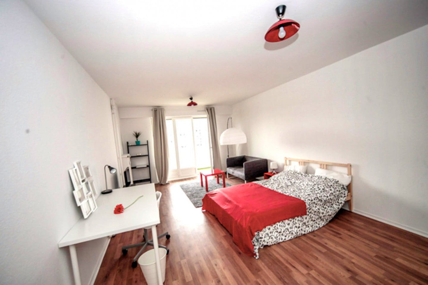  Spacious Luminous Bedroom - 24m² - ST13  -  Large apartment ideally located in the student district of Strasbourg  - Gallery -  20