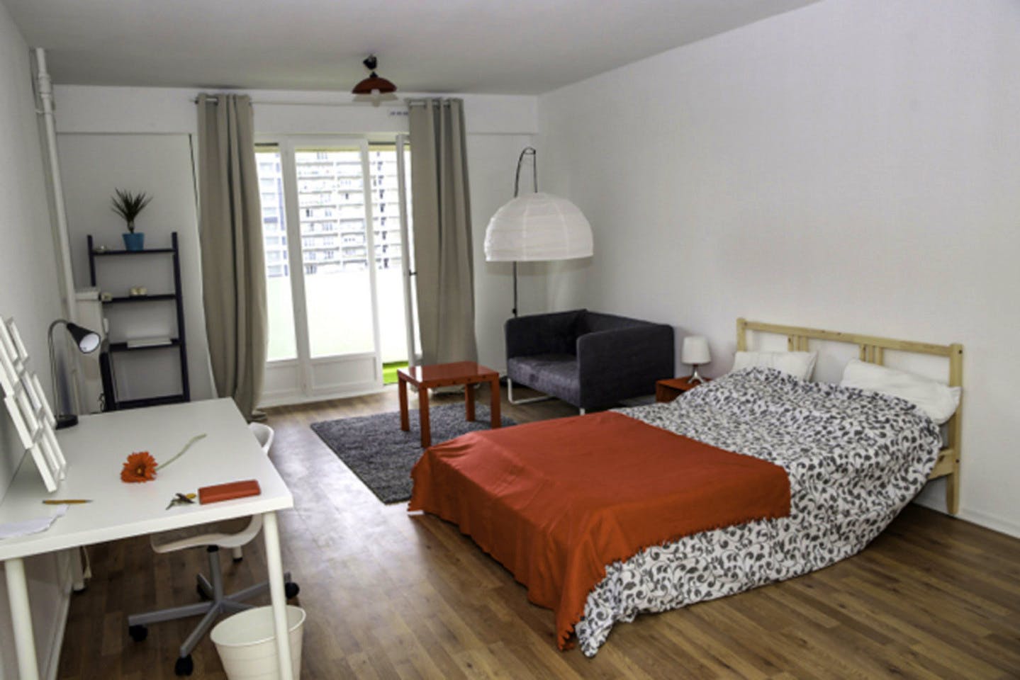  Spacious Luminous Bedroom - 24m² - ST13  -  Large apartment ideally located in the student district of Strasbourg  - Gallery -  23