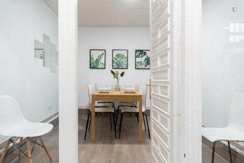Cool single bedroom in 7-bedroom apartment - Gallery - 5