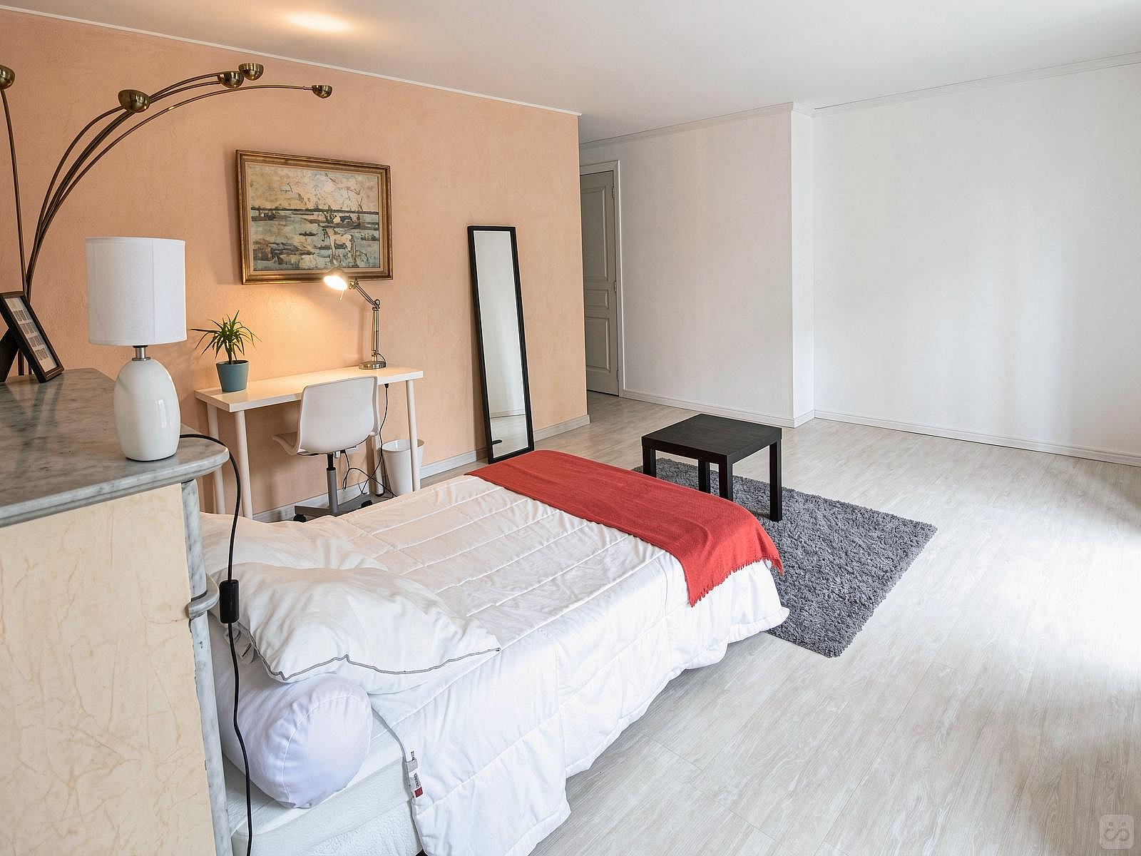 Large Quiet Bedroom - 25m² - MA13 - 28